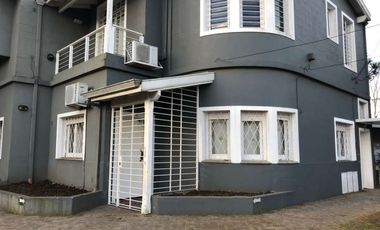 Casa PH en venta en Quilmes Norte
