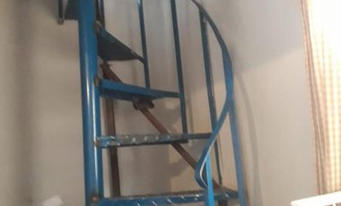 CASA c/ habitaciones para alquiler y local c/comercio funcionando.