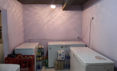 CASA c/ habitaciones para alquiler y local c/comercio funcionando.