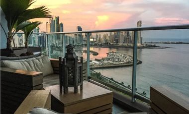 SE VENDE APARTAMENTO EN AVENIDA BALBOA