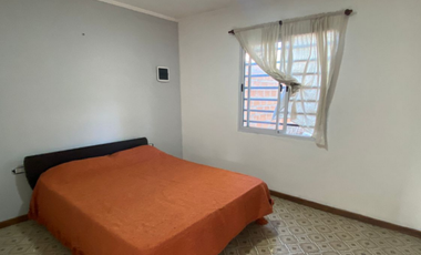 EN VENTA CASA CON AMPLIO TERRENO