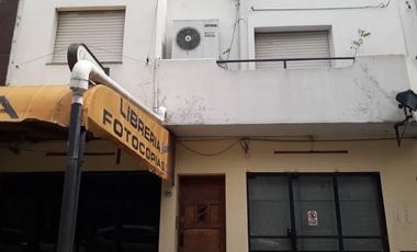 Local con Vivienda en Venta en Lanus Este