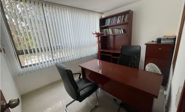 SE VENDE APARTA OFICINA  EN MEDELLIN X LA 70 IDEAL PARA AIRBNB