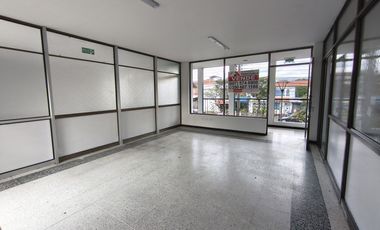 oficina en arriendo en patio centro. Cod A20340