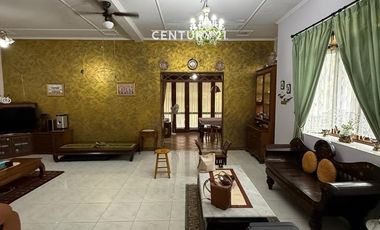 Dijual Rumah Hook Elegan Di Lingkungan Premium Lokasi Strategis