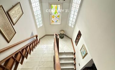 Dijual Rumah Hook Elegan Di Lingkungan Premium Lokasi Strategis