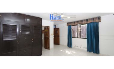 Casa en venta, barrio Los Alcázares, Santa Marta.