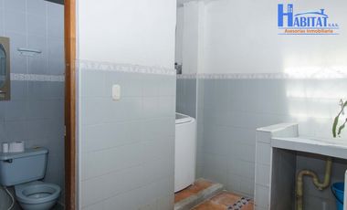 Casa en venta, barrio Los Alcázares, Santa Marta.