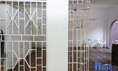 Casa en venta, barrio Los Alcázares, Santa Marta.