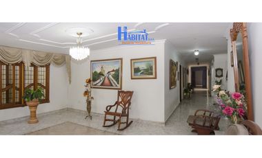 Casa en venta, barrio Los Alcázares, Santa Marta.
