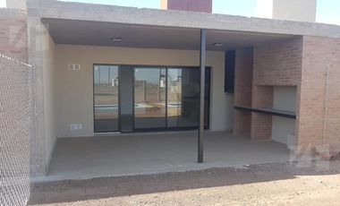 Urbanización Docta, VENTA Casa 2 dormitorios, asador y pileta. Seguridad las 24hs.