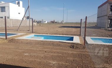 Urbanización Docta, VENTA Casa 2 dormitorios, asador y pileta. Seguridad las 24hs.