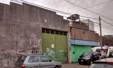 Galpón 100m2 S/Lote 8,66x35 en esquina