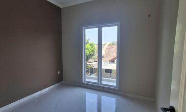 Rumah 2 Lantai 15 menit ke Plaza Jambu Dua SHM Siap KPR J-37382