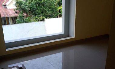 Townhouse Modern Strategis 900 meter dari tol Jatiasih Bekasi