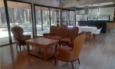 CASA EN VENTA VILLAROBLES 253 ALBATROS