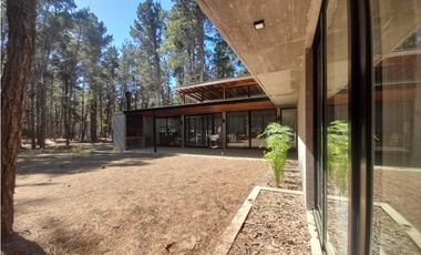 CASA EN VENTA VILLAROBLES 253 ALBATROS