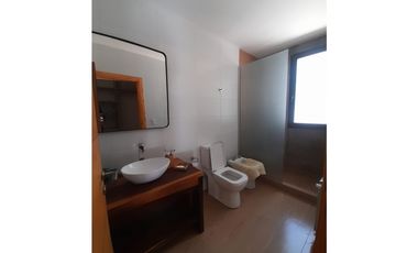 CASA EN VENTA VILLAROBLES 253 ALBATROS