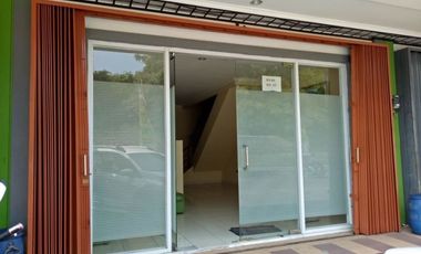 Dijual Ruko Serpong Park Tangerang Selatan Lokasi Pinggir Jalan Utama Cocok Untuk Kantor,Caffe, Dan Aneka Usaha