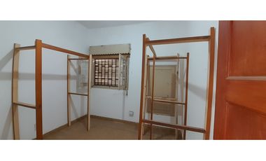 SE VENDE CASONA + DOS LOCALES DESPEÑADEROS Centro