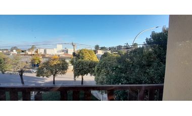 SE VENDE CASONA + DOS LOCALES DESPEÑADEROS Centro