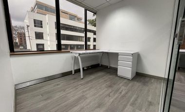 oficina en arriendo en chico norte. Cod A10135