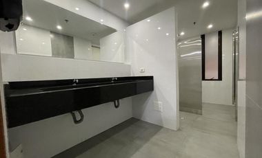 oficina en arriendo en chico norte. Cod A10135