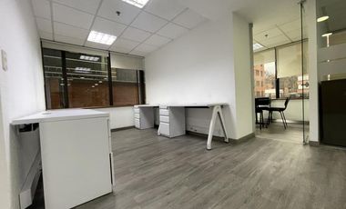 oficina en arriendo en chico norte. Cod A10135