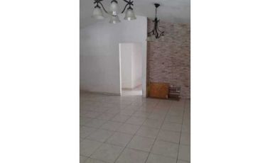 VENDO CASA EN LA CHORRERA ALTOS DEL CAMPO 3R