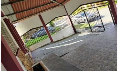 VENDO CASA EN LA CHORRERA ALTOS DEL CAMPO 3R