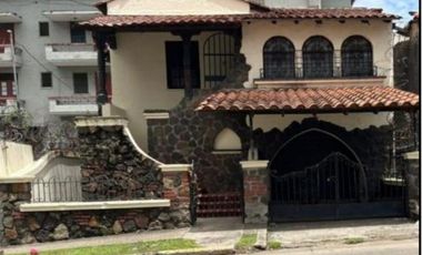 CASA EN VENTA EN  AV CUBA BELLA VISTA 6 REC