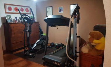 VENTA EXCELENTE CASA CÉNTRICA FRACCIONAMIENTO HUERTA REAL