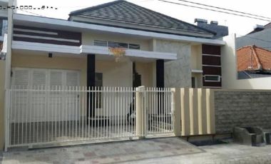 Rumah disewakan di Jawa Timur, Jombang