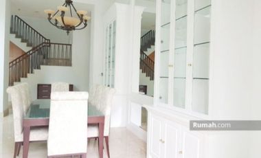 For Rent 2 Storey Exclusive Apartment at Pakubuwono