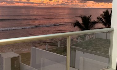 The Malibu Coast of Ecuador: Se Alquila Villa Frente al Mar en La Entrada