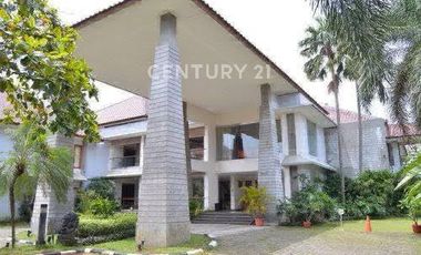 Dijual Hotel Bintang 3 Konsep Tropical Di Bogor