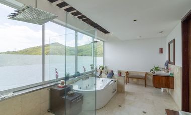 casa en venta en menga. Cod V5518
