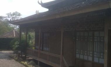 Dijual villa di Karangpandan Tawangmangu