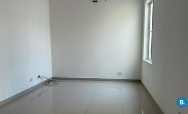 casa en arriendo/venta en la castellana. Cod A393