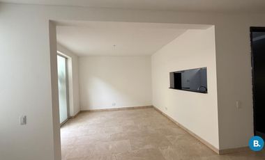 casa en arriendo/venta en la castellana. Cod A393