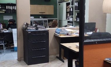 Venta  Edificio en Centro de Guayaquil, Local comercial, Oficinas y Bodegas. 1200m2 en 2 plantas