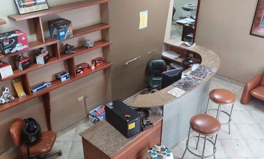 Venta  Edificio en Centro de Guayaquil, Local comercial, Oficinas y Bodegas. 1200m2 en 2 plantas