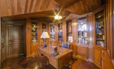 JARDINES DE IRAPUATO: Majestuosa residencia con exquisitas terrazas y jardines.