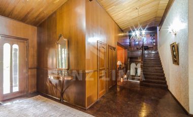 JARDINES DE IRAPUATO: Majestuosa residencia con exquisitas terrazas y jardines.