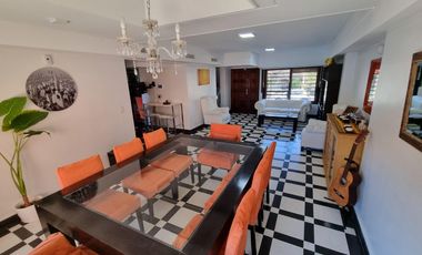 Venta impecable casa jardin y pileta San Fernando