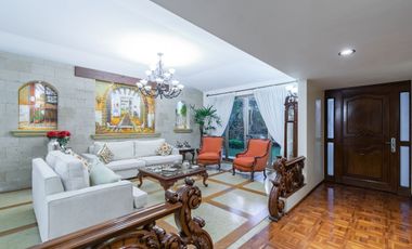 Casa  en Rio Escondido con seguridad , a pasos de Lomas Hipodromo