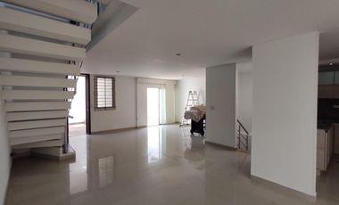 casa condominio en venta en los alpes. Cod V102064