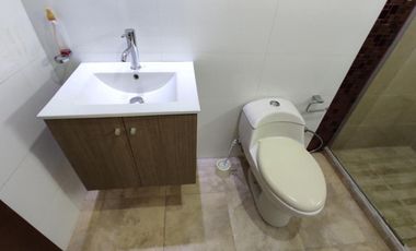 casa condominio en venta en los alpes. Cod V102064