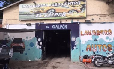Galpones en Venta con Lote en Esquina Importante de Villa Zapiola