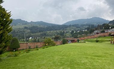 Venta de casa campestre en Santa Cruz Ayotuxco